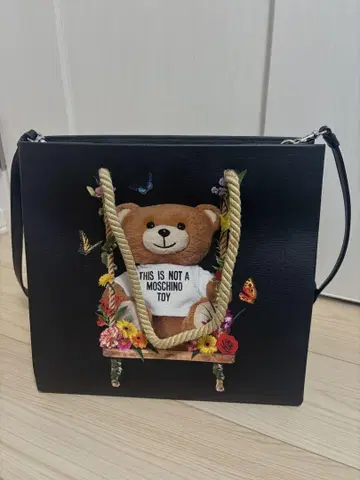 MOSCHINO 베어 토트백