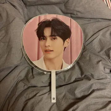 제베원 부채 한빈