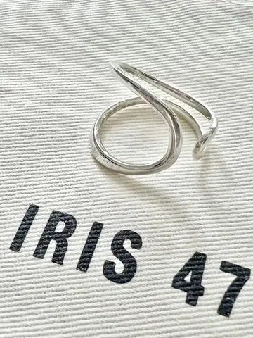 IRIS47 이리스포세븐 CARVING SILVER925 반지