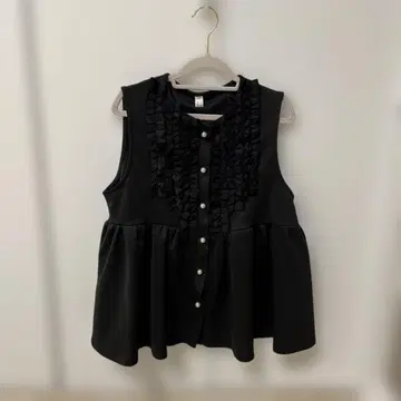 프릴 장식 펄 버튼 플레어 베스트