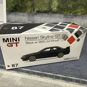 MINI GT Nissan Skyline GT-R 블랙