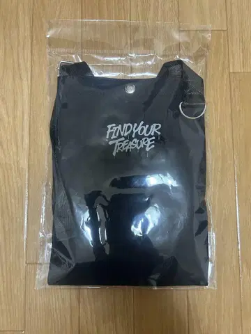 TREASURE 썸머 굿즈 사코슈 블랙
