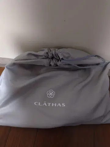 CLATHAS 퀼팅 백 블랙