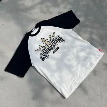9090 x Wudge Boy 래글런 티셔츠