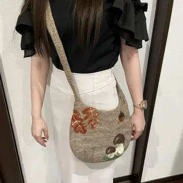 양모 펠트 숄더백 독일 작가 핸드메이드 가을 새상품