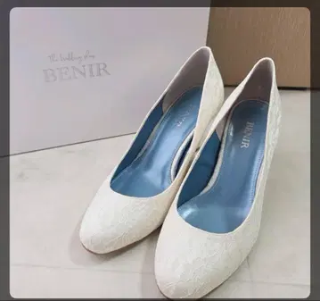 BENIR 화이트 레이스 펌프스