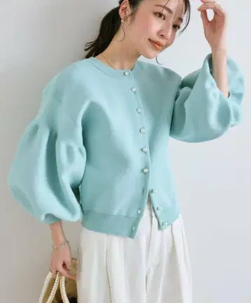 La boutique BonBon 펄 슬리브 니트 가디건