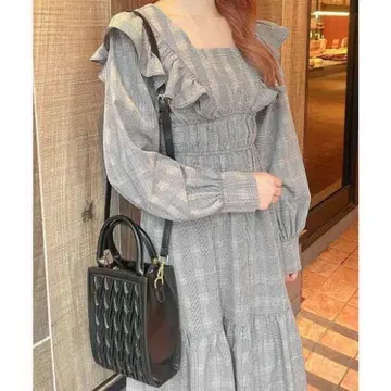 Rmine V 프릴 셔링 롱 원피스