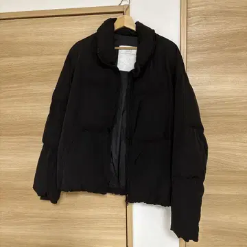 새상품급 아우터 블랙 숏 기장 다운 자켓 WYM