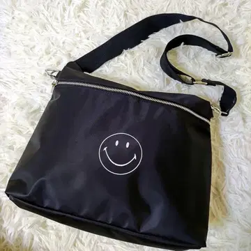 컨디션 최상 [ GOOD GRIEF!/굿 그리프 ] SMILE 파우치