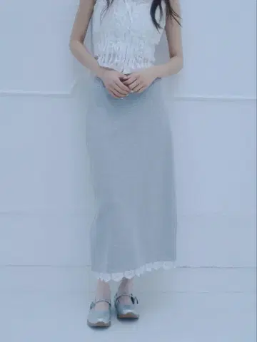Smyeon sweat lace skirt