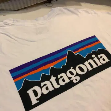 patagonia 화이트 긴팔 T셔츠