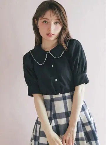 새상품 Tocco closet 배색 메로우 프릴 블라우스