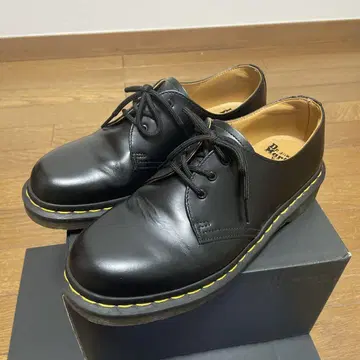 Dr.Martens 1461 3홀 슈즈 Black