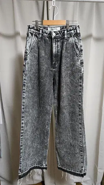 CONVERSE STARS 데미지 가공 와이드 레그 데님 팬츠