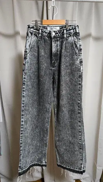 CONVERSE STARS 데미지 가공 와이드 레그 데님 팬츠