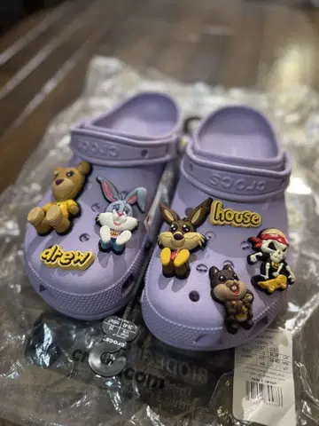 crocs x drew house 지비츠 포함 M7/W9 사이즈