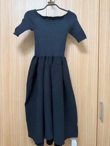 CFCL 오프숄더 반팔 원피스