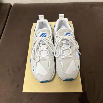 MIZUNO