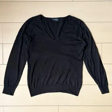 새상품급 존스메들리 JOHN SMEDLEY 코튼 V넥 니트 블랙