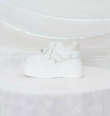 RoseMuse 로제미 Glitter point sneakers