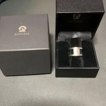 DUSTCELL 로고 반지