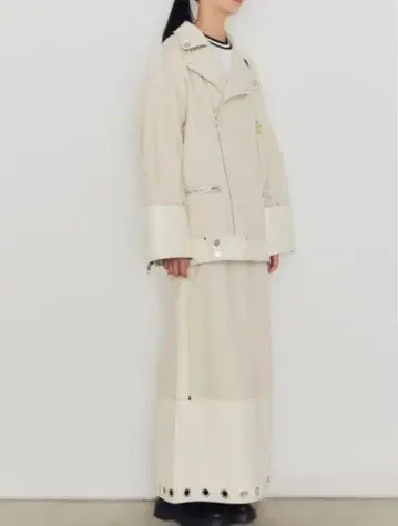 새상품 mossless 아이보리 타이트 스커트