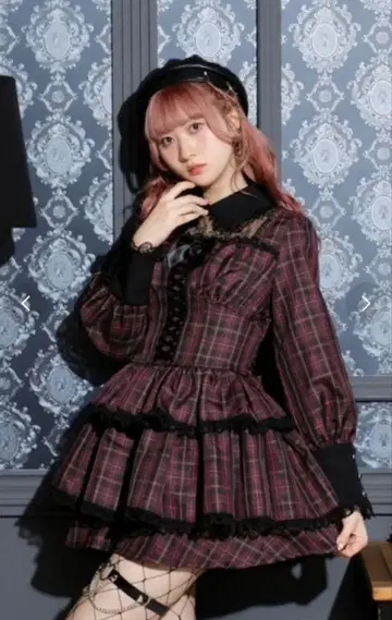 NOEMIE 티어드 레이스업 셋업