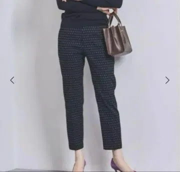 UNITED ARROWS 유나이티드 애로우즈 도트 자카드 슬림 팬츠