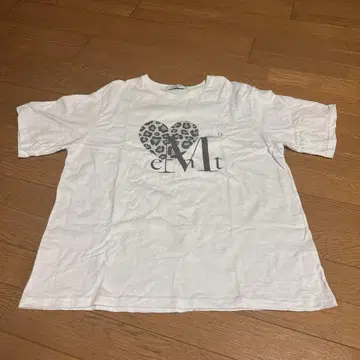 MUCENT 화이트 T셔츠 M 사이즈