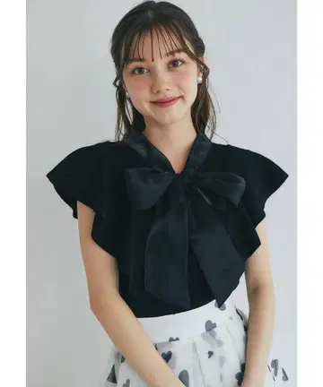 tocco closet 시어 보타이 리본 포함 절개 니트 풀오버