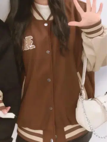 브라운 바시티 자켓 버튼식