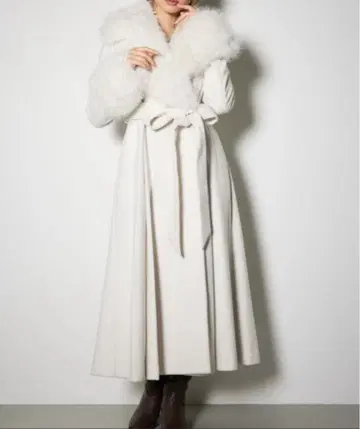 rienda 울 믹스 클라시 드레스 코트 White 화이트