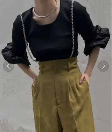 시착만 한 새상품 ameri PINCH SLEEVE KNIT TOP