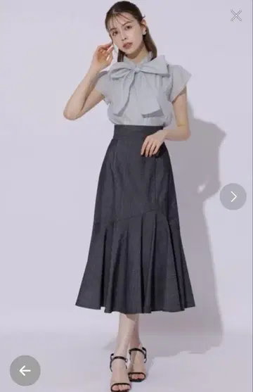 SWINGLE 절개 데님 머메이드 스커트 블랙