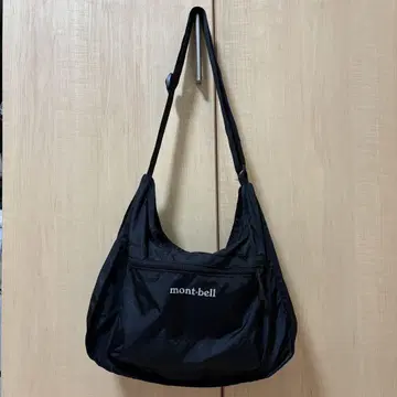 mont-bell 블랙 숄더백