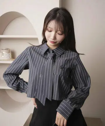 립 서비스 넥타이 SET 크롭 셔츠