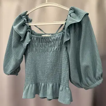 moussy 오프숄더