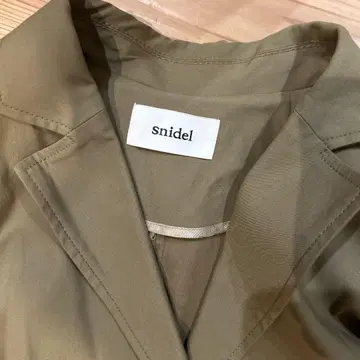 snidel 올리브 트렌치코트