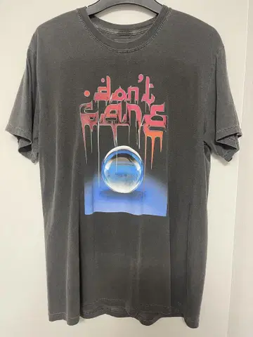 don't gare 그래픽 T셔츠 요네즈켄시 착용