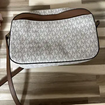 MICHAEL KORS 숄더백 화이트/브라운