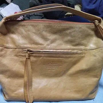 Dakota 가죽 숄더백 베이지