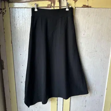 HYKE 하이크 비대칭 플레어 스커트 사이즈 1