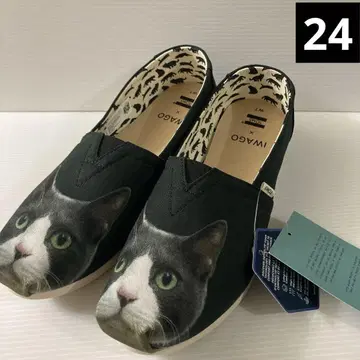 24 미사용 TOMS x IWAGO 슬립온 톰스 고양이 캣 이와고