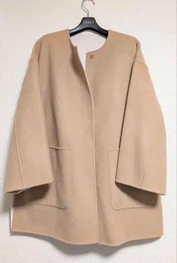 바이컬러 리버서블 노카라 코트