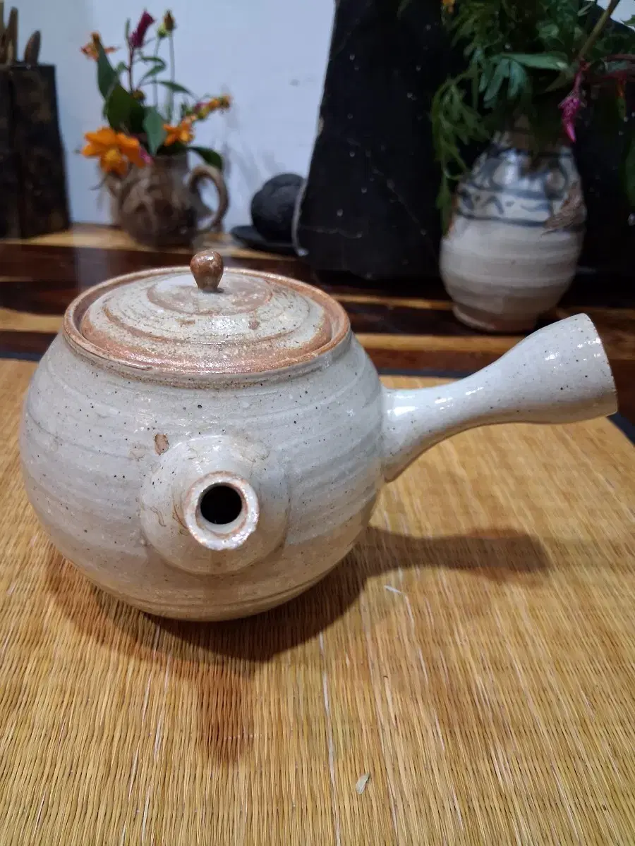 Japanese Tea Ware Droplet Teapot Large 600ml