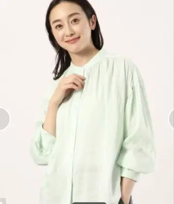 UNTITLED 언타이틀 린넨 혼방 개더 디자인 셔츠 밴드 카라