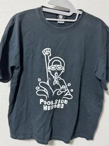 아이보즈 풀 사이드 히어로즈 T셔츠 XL 구제 의류 굿즈 밴딩