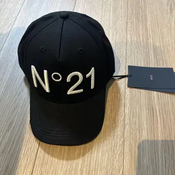 누메로벤투노 캡 자수 로고