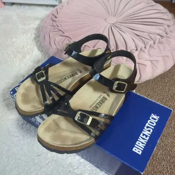 BIRKENSTOCK 블랙 샌들 35 22.5